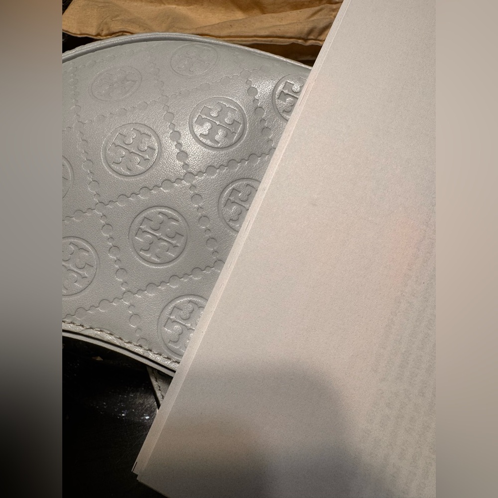 NWOT TORY BURCH T Monogram Leather Crescent Bag In Ice Blue. - Picture 15 of 15